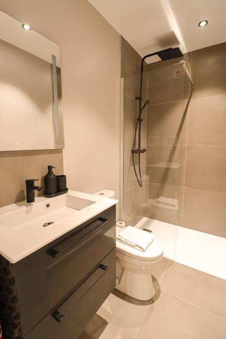 11.newrenovated Flat#invalides#effeil Tower#4 Pers * Parijs